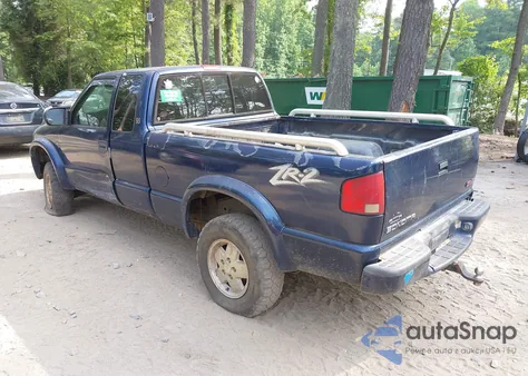 2002 GMC Sonoma Sls z USA, uszkodzony, nr VIN 1GTCT19W728252477